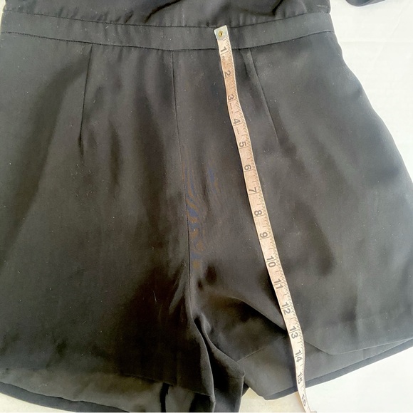 Keepsake The Label Two Minds Cold Shoulder Blck Playsuit Romper sz Medium - Picture 16 of 16